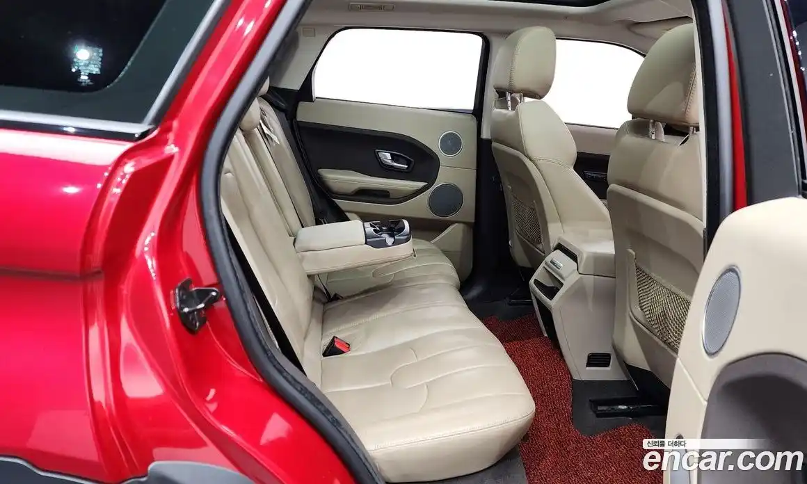 Land Rover Range-Rover Evoque 2015 2.2 Автомат в Москве № 166213, фото 11