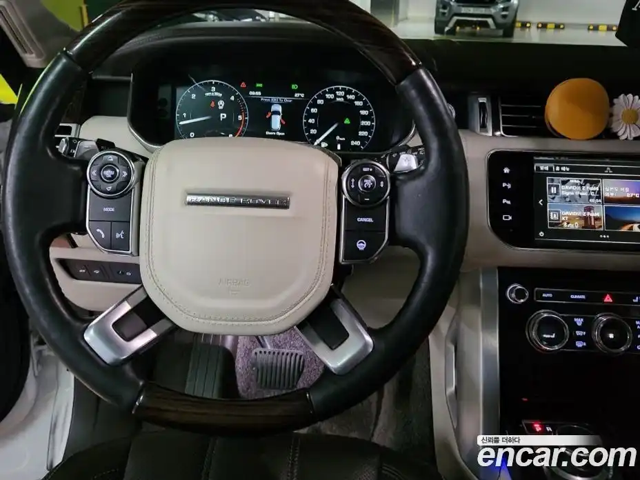 Land Rover Range-Rover 2016 4.4 Автомат в Москве № 166913, фото 14