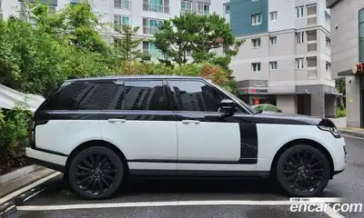 Land Rover Range-Rover 2016 4.4 Автомат в Москве № 166913, миниатюра 6