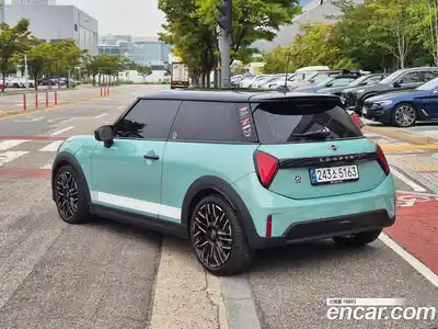 Mini Cooper 2025 2.0 Автомат в Москве № 166941, миниатюра 4