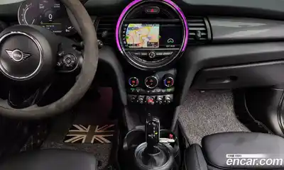 Mini Cooper 2021 1.5 Автомат в Москве № 167139, миниатюра 11