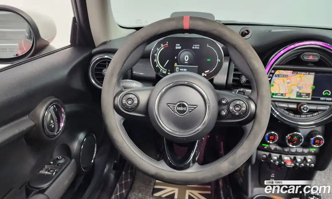 Mini Cooper 2021 1.5 Автомат в Москве № 167139, фото 13