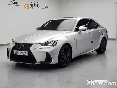 Lexus IS 2019 2.0 Автомат в Москве № 168235, миниатюра 2