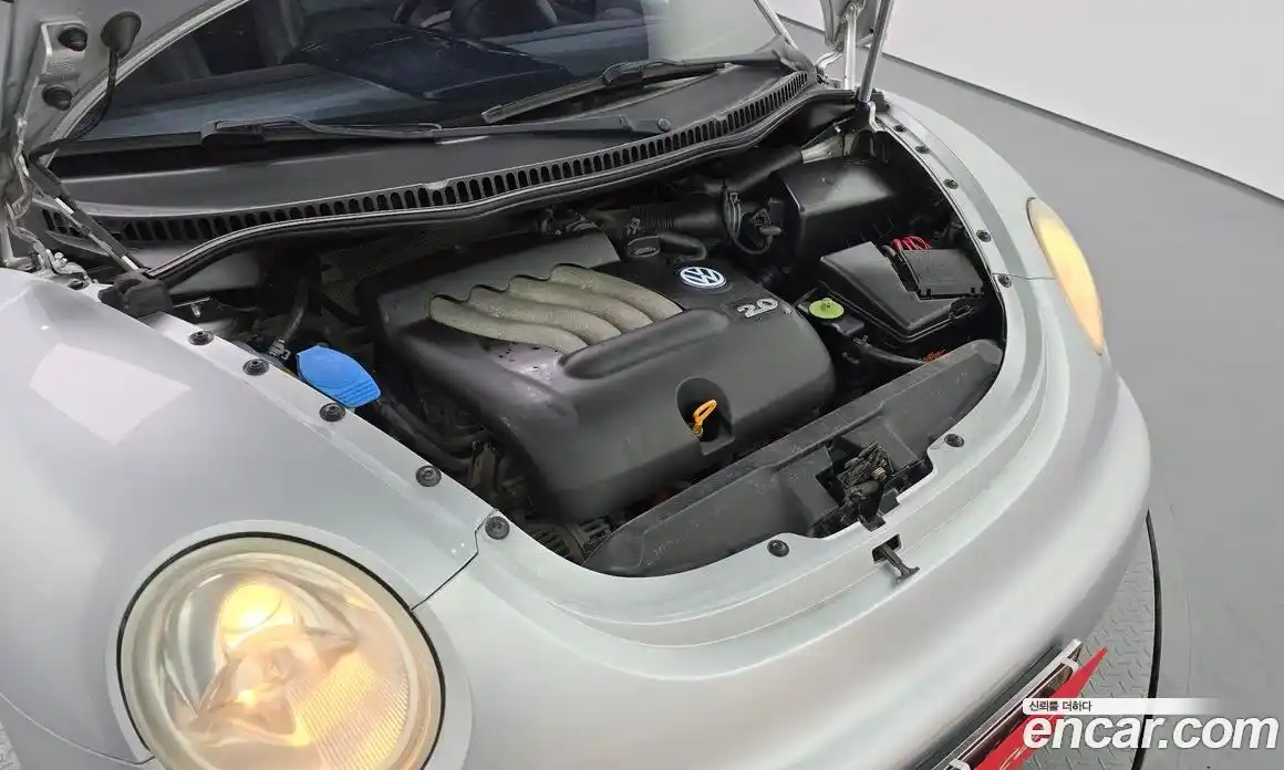 Volkswagen Beatle 2002 2.0 Автомат в Москве № 168924, фото 11