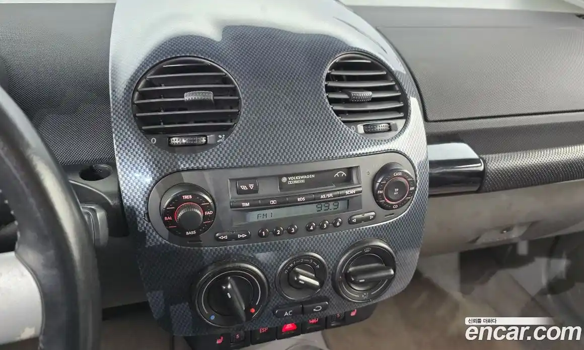 Volkswagen Beatle 2002 2.0 Автомат в Москве № 168924, фото 13