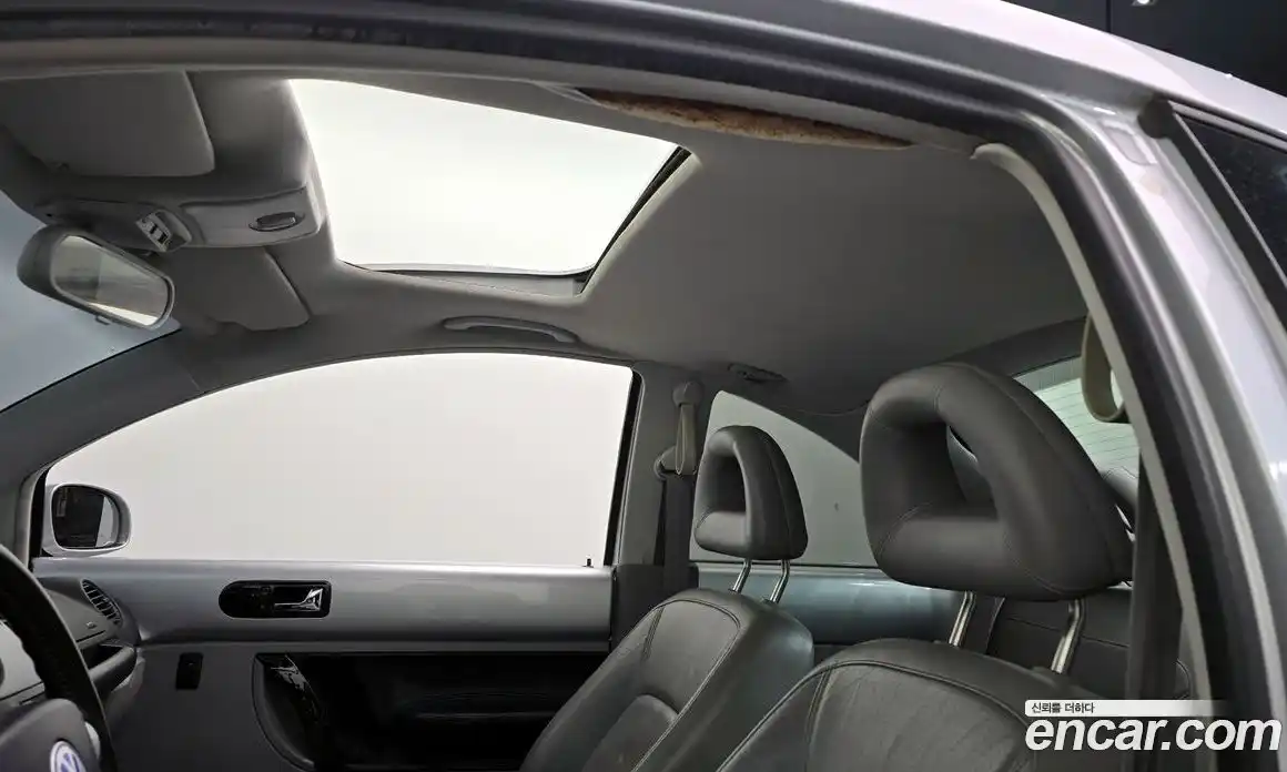 Volkswagen Beatle 2002 2.0 Автомат в Москве № 168924, фото 20