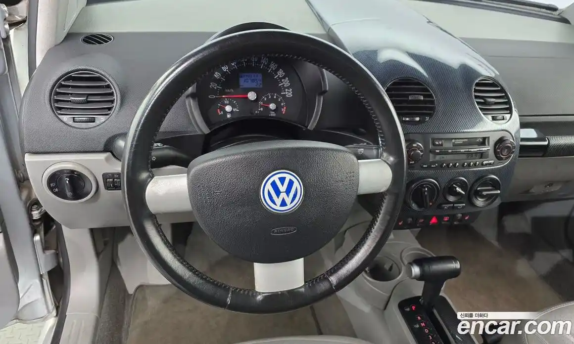 Volkswagen Beatle 2002 2.0 Автомат в Москве № 168924, фото 2