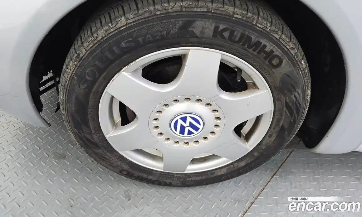 Volkswagen Beatle 2002 2.0 Автомат в Москве № 168924, фото 10