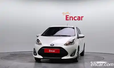 Toyota Prius 2019 1.5 Автомат в Москве № 170290, миниатюра 3