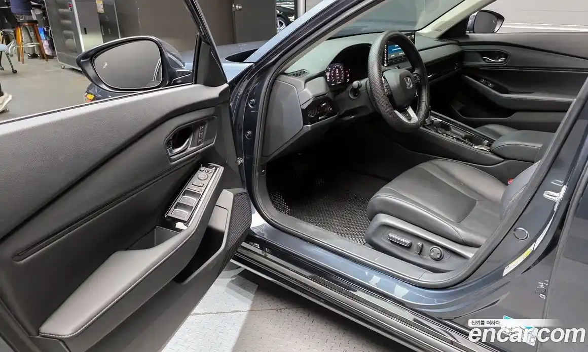 Honda Accord 2023 2.0 Автомат в Москве № 170416, фото 3