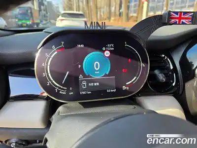 Mini Cooper Convertible 2023 2.0 Автомат в Москве № 179651, миниатюра 7