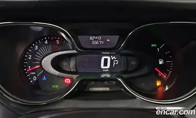 Renault QM3 2016 1.5 Автомат в Москве № 180565, миниатюра 3