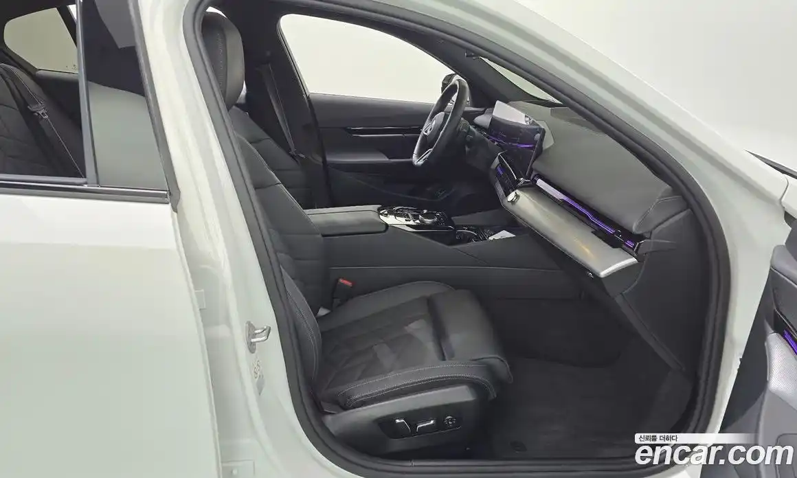 BMW 5-Series 2024 2.0 Автомат в Москве № 188081, фото 11