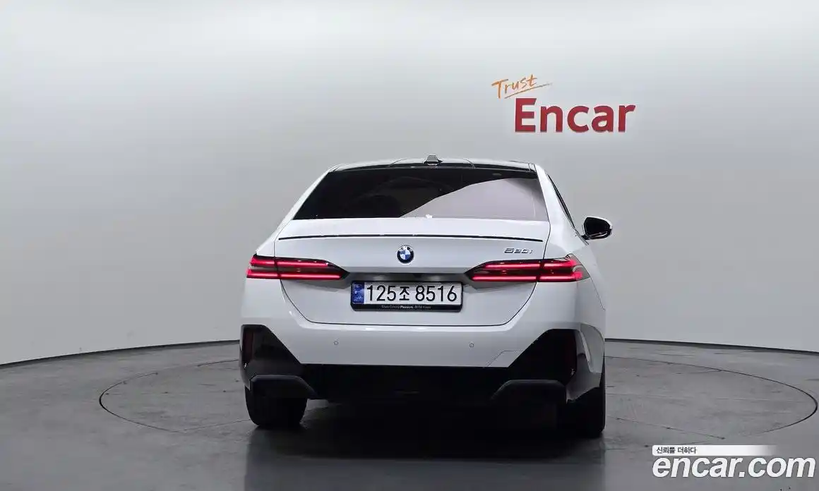 BMW 5-Series 2024 2.0 Автомат в Москве № 188081, фото 4