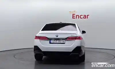 BMW 5-Series 2024 2.0 Автомат в Москве № 188081, миниатюра 4