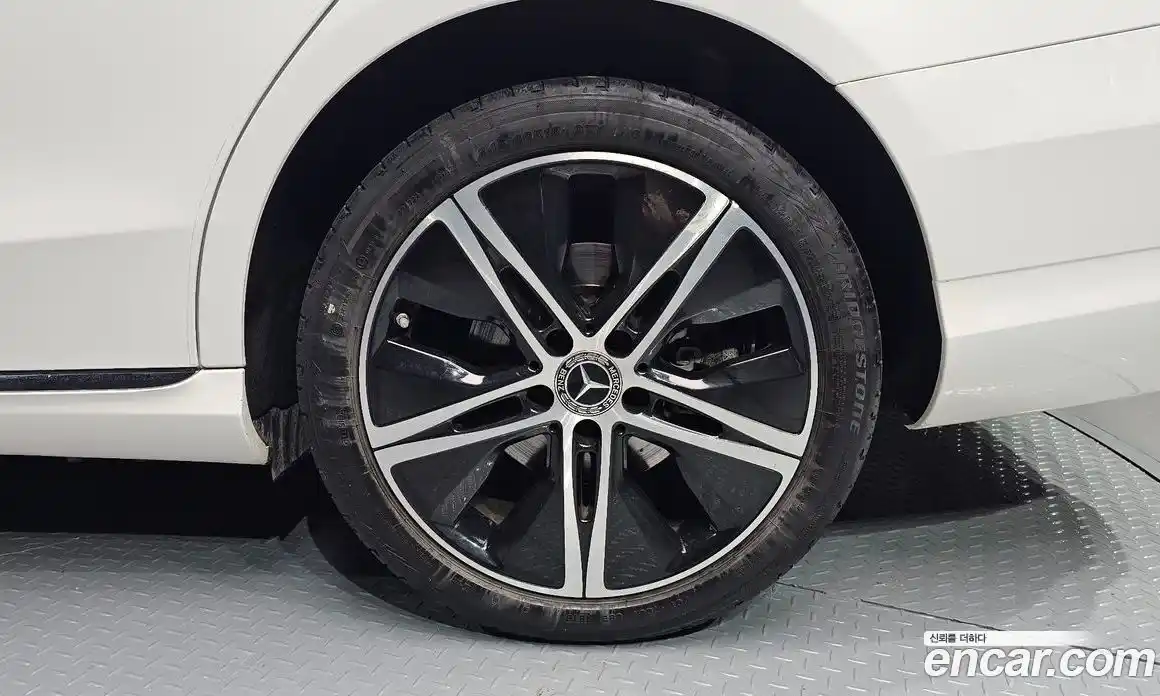 Mercedes-Benz C-Class 2019 1.9 Автомат в Москве № 195342, фото 12