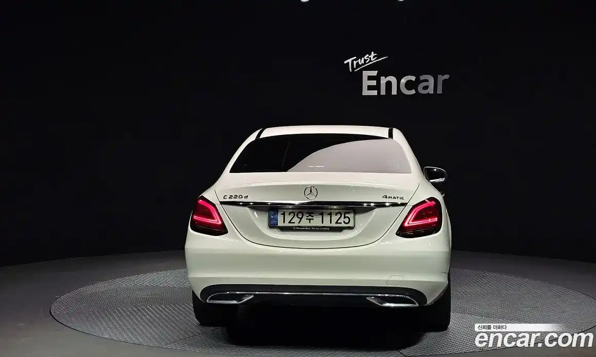 Mercedes-Benz C-Class 2019 1.9 Автомат в Москве № 195342, фото 3