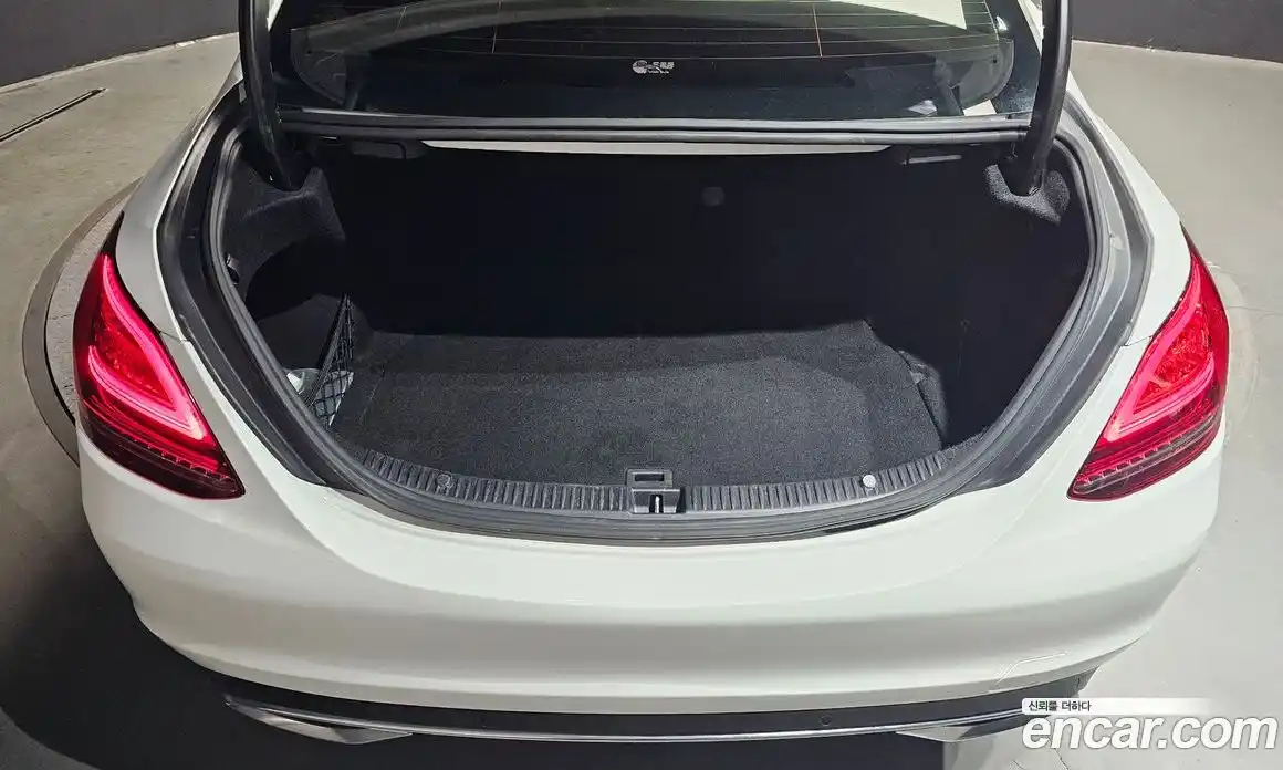 Mercedes-Benz C-Class 2020 2.0 Автомат в Москве № 195493, фото 12