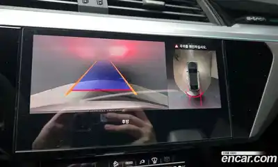 Audi e-tron 2021 0.2 Автомат в Москве № 196404, миниатюра 10