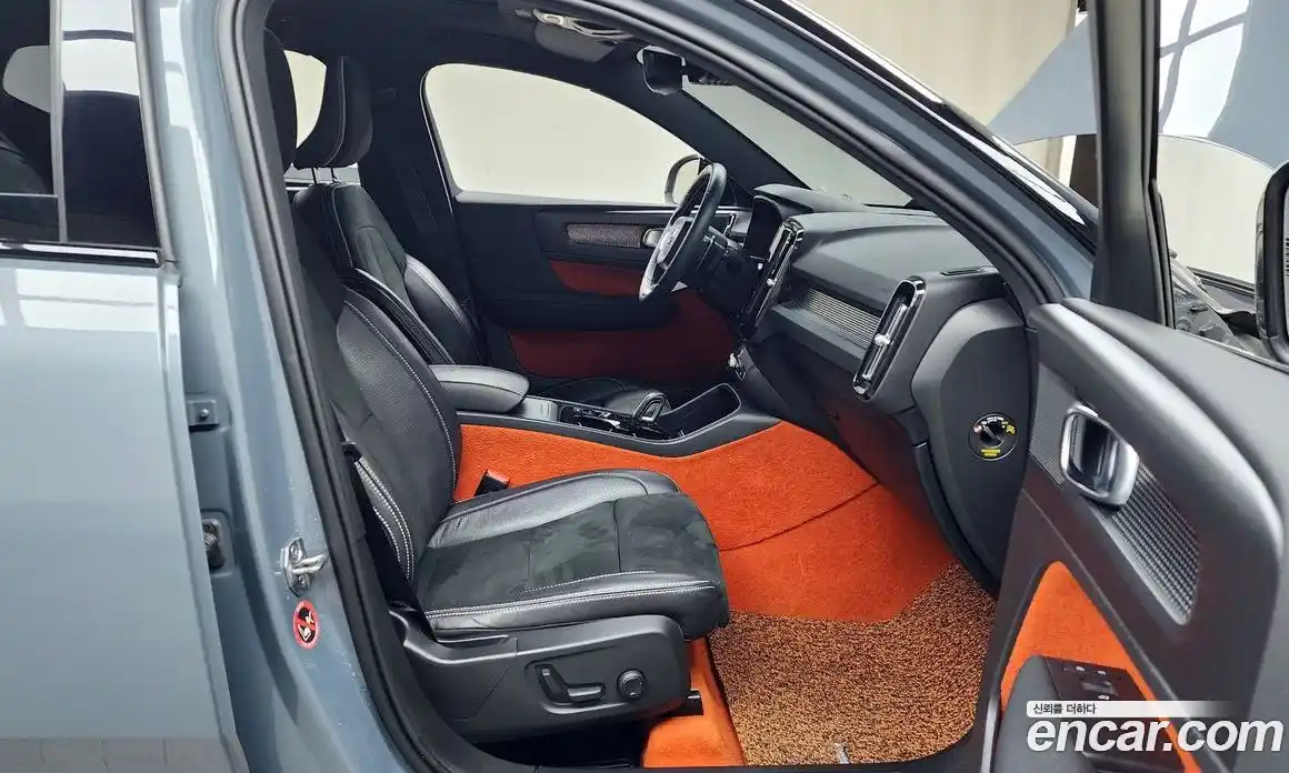 Volvo XC40 2020 2.0 Автомат в Москве № 197113, фото 16