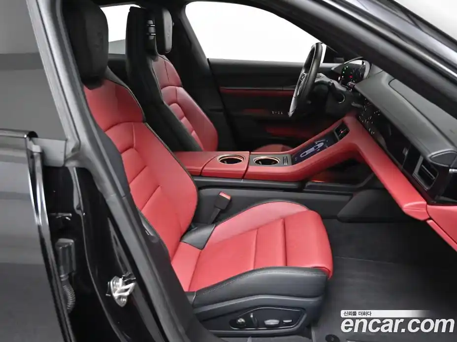 Porsche Taycan 2025 0.1 Автомат в Москве № 197722, фото 10