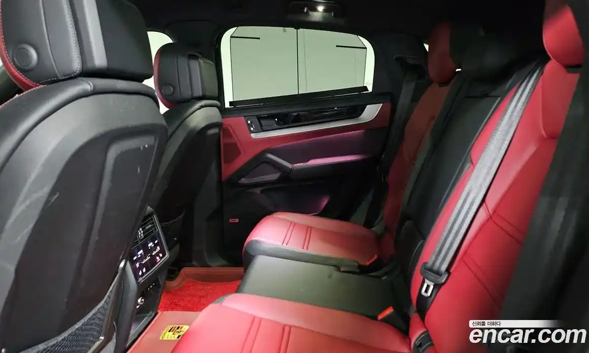 Porsche Cayenne 2025 3.0 Автомат в Москве № 197765, фото 14