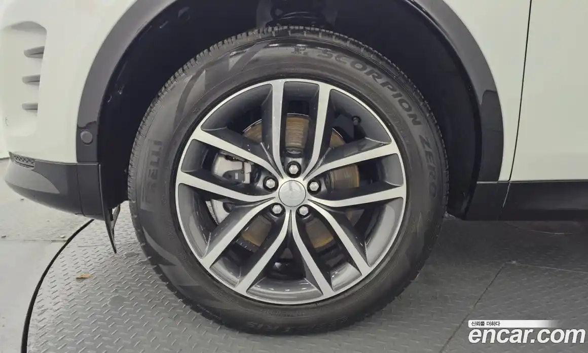 Land Rover Discovery Sport 2025 2.0 Автомат в Москве № 198076, фото 9