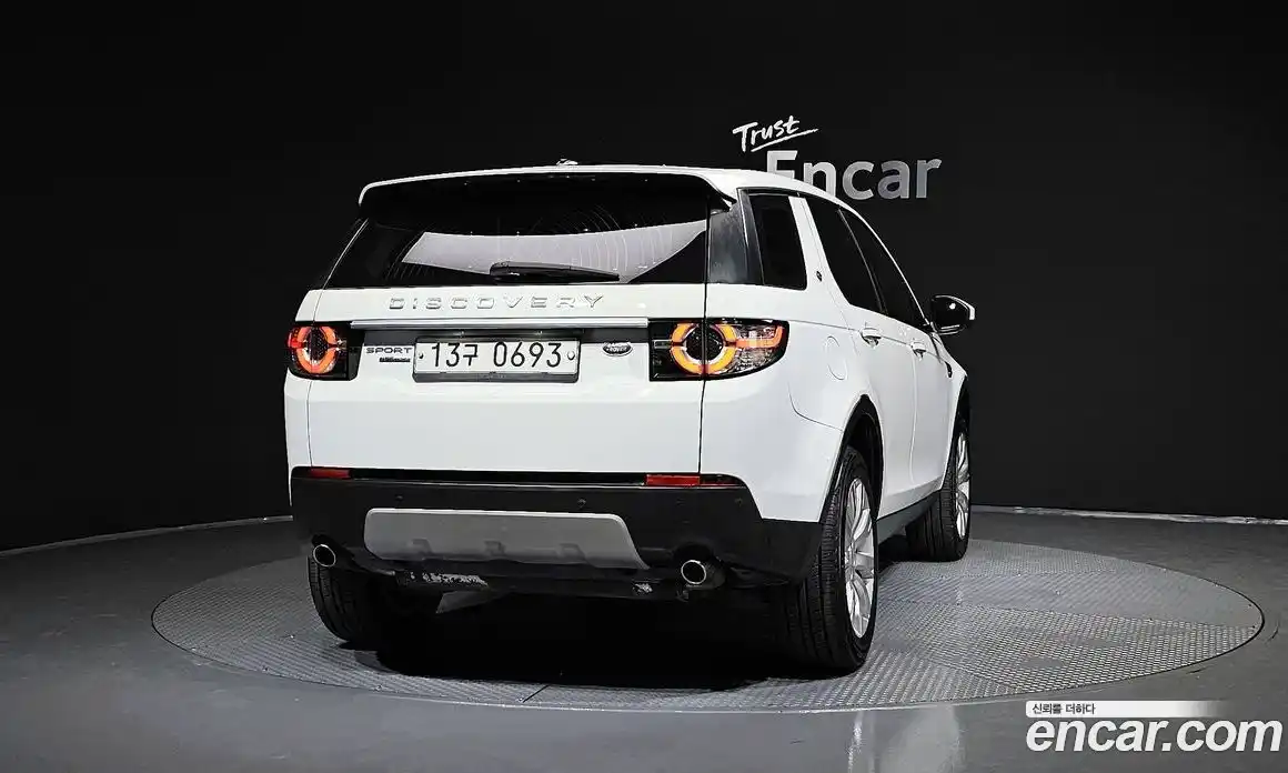 Land Rover Discovery Sport 2016 2.0 Автомат в Москве № 198241, фото 5