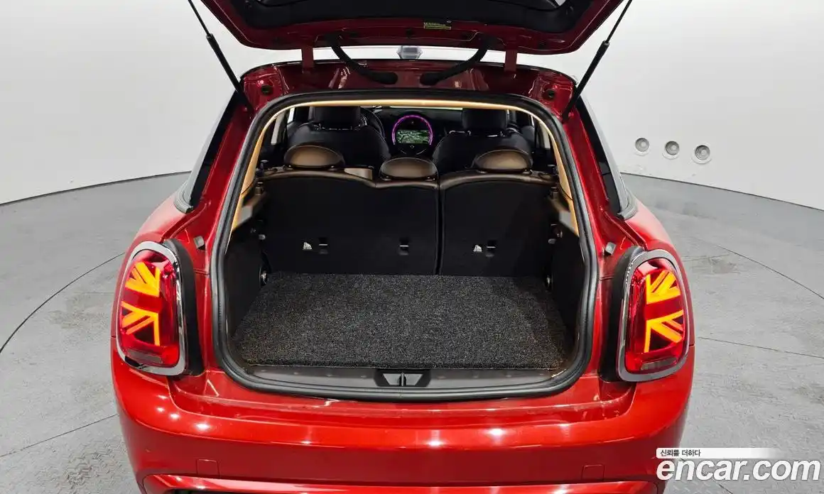 Mini Cooper 2016 2.0 Автомат в Москве № 198348, фото 20