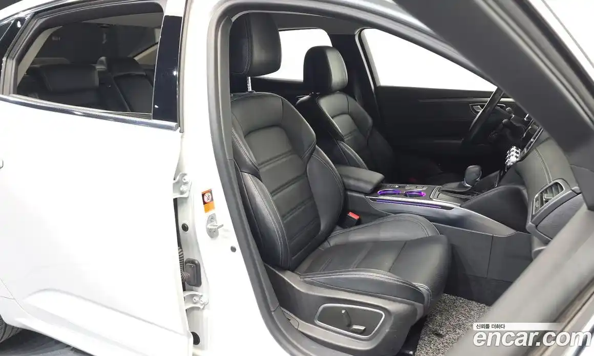 Renault SM6 2023 1.3 Автомат в Москве № 205143, фото 2