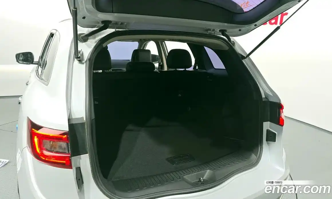 Renault QM6 2017 2.0 Автомат в Москве № 206714, фото 11