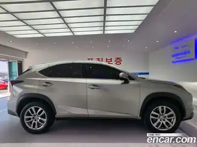 Lexus NX 2017 2.5 Автомат в Москве № 214827, миниатюра 11