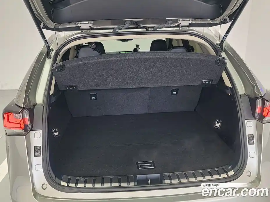 Lexus NX 2017 2.5 Автомат в Москве № 214827, фото 14