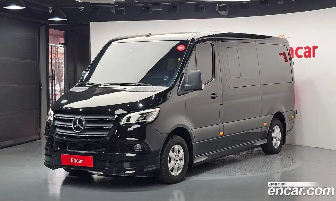Mercedes-Benz Sprinter 2023 1.9 Автомат в Москве № 219101, фото 1