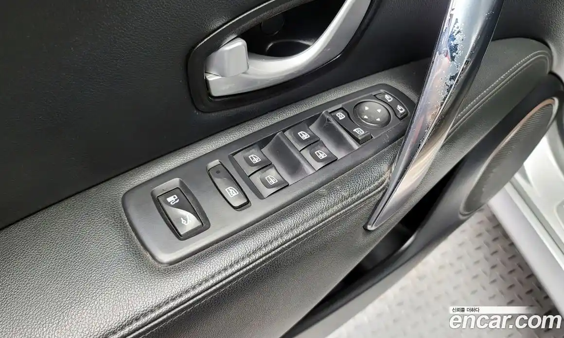 Renault SM7 2012 2.5 Автомат в Москве № 226021, фото 14