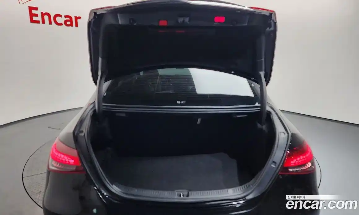 Mercedes-Benz E-Class 2021 2.0 Автомат в Москве № 229583, фото 17