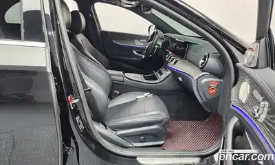 Mercedes-Benz E-Class 2021 2.0 Автомат в Москве № 229583, миниатюра 10