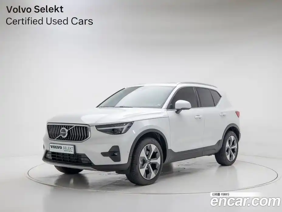 Volvo XC40 2025 2.0 Автомат в Москве № 230726, фото 1
