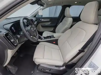 Volvo XC40 2025 2.0 Автомат в Москве № 230726, миниатюра 9