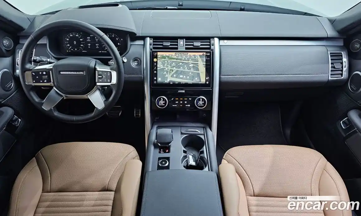 Land Rover Discovery 2024 3.0 Автомат в Москве № 231225, фото 1