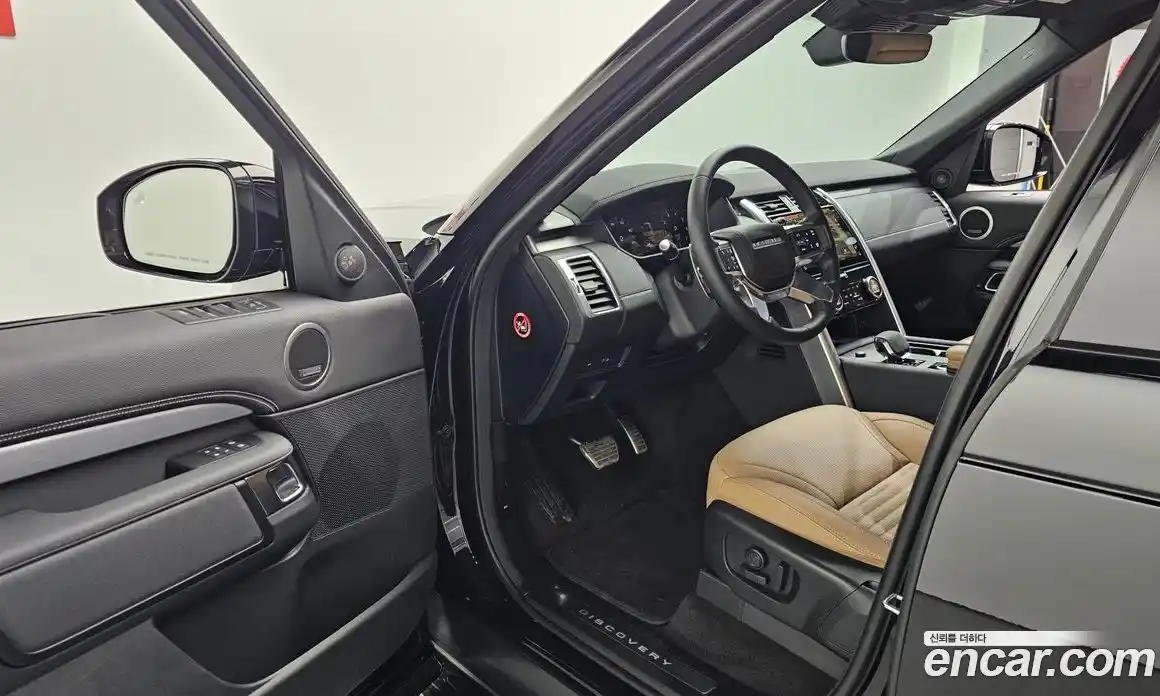 Land Rover Discovery 2024 3.0 Автомат в Москве № 231225, фото 14