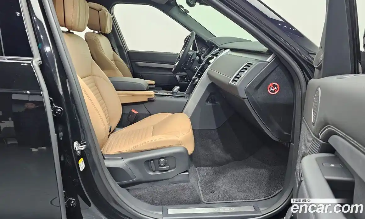 Land Rover Discovery 2024 3.0 Автомат в Москве № 231225, фото 16