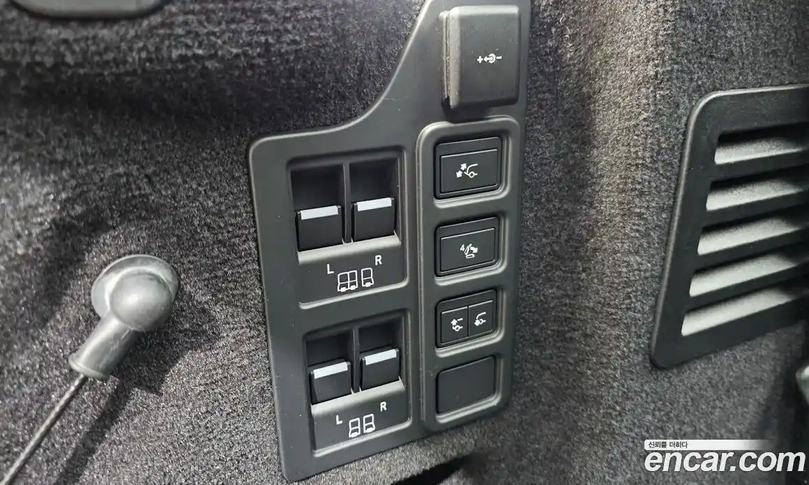 Land Rover Discovery 2024 3.0 Автомат в Москве № 231225, фото 4