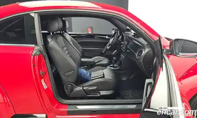 Volkswagen Beatle 2013 2.0 Автомат в Москве № 232137, миниатюра 11