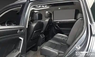 Volkswagen Tiguan 2020 2.0 Автомат в Москве № 232164, миниатюра 12