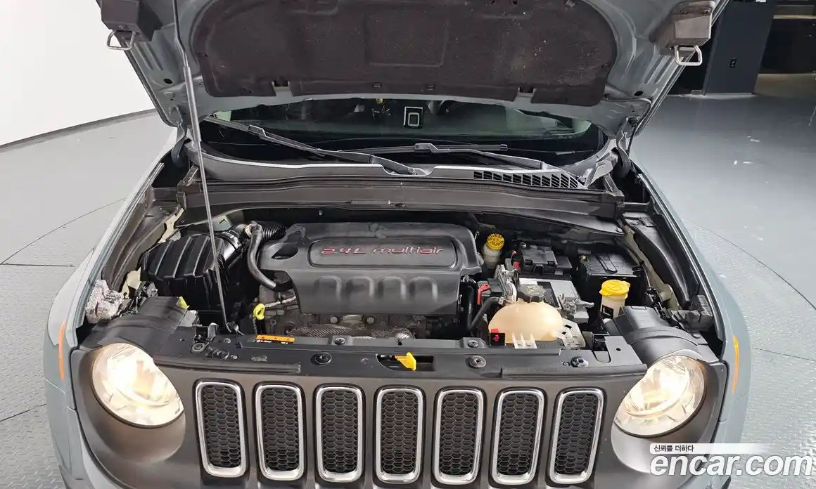 Jeep Renegade 2016 2.4 Автомат в Москве № 232637, фото 1