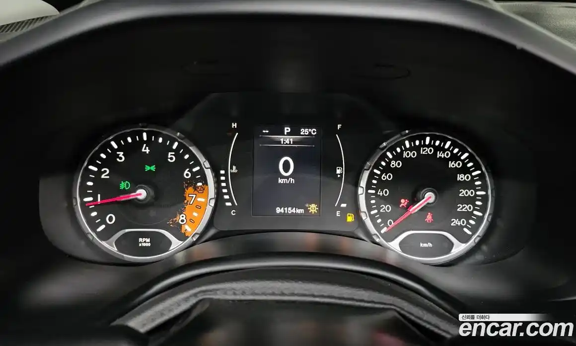 Jeep Renegade 2016 2.4 Автомат в Москве № 232637, фото 20