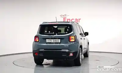 Jeep Renegade 2016 2.4 Автомат в Москве № 232637, миниатюра 9