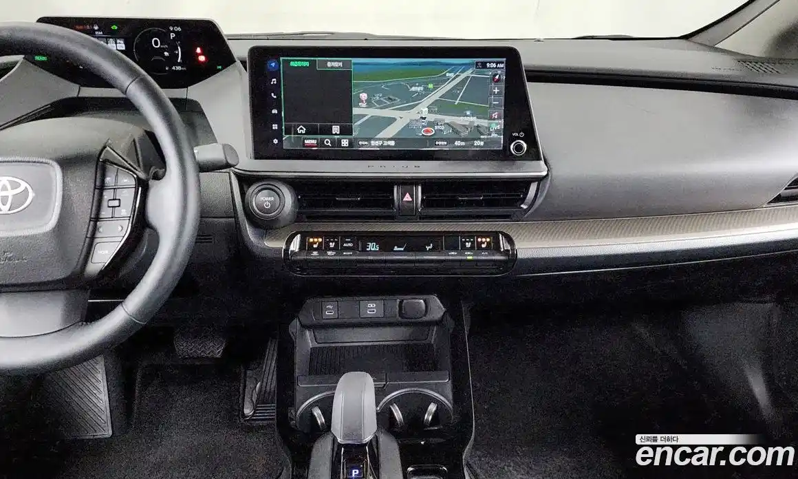 Toyota Prius 2024 2.0 Автомат в Москве № 232816, фото 19