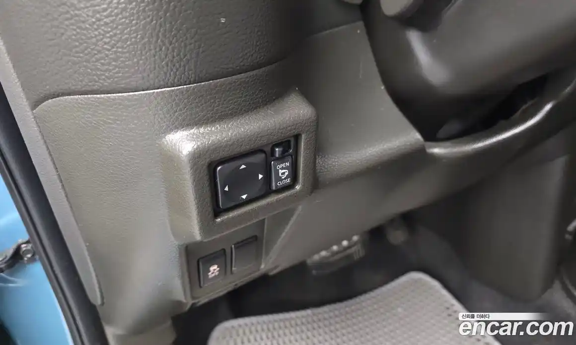 Nissan Cube 2011 1.8 Автомат в Москве № 242906, фото 4